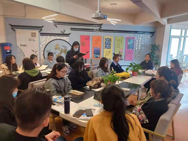 【学业导师】问题导向助学业发展 接力阅读促完满教育——温双艳老师系列学业指导活动纪实