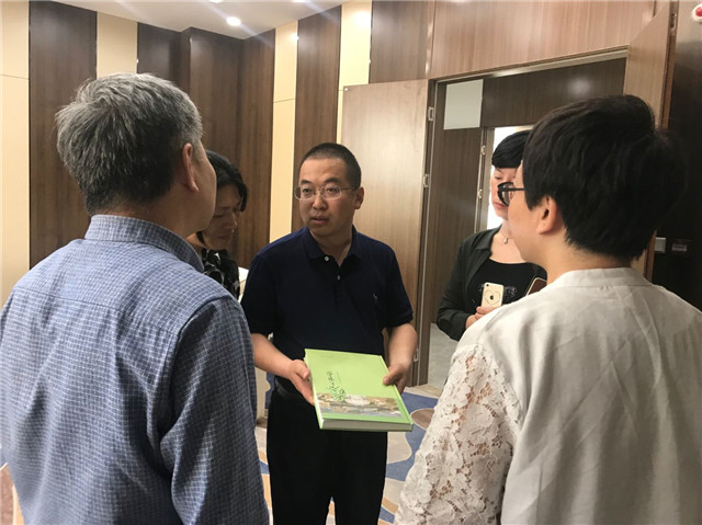 0638太阳集团官网教师走进农谷大数据中心学习交流