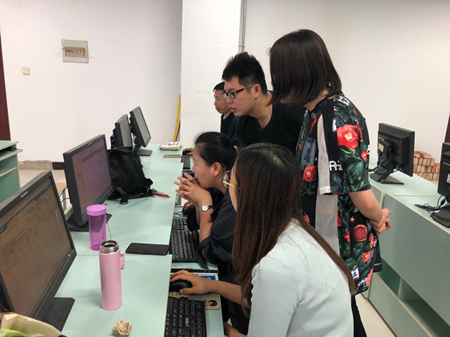 理论实践相结合 推动教学上台阶——记营销教研室第十二周教学例会