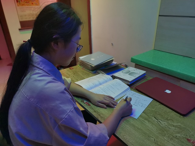 【学业导师在云端】荆郭霞:战役必胜