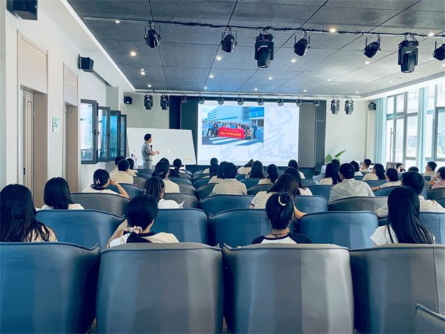 【新商科】中国新商科大学集团“卓越商科淬炼营”太阳集团0638研修班开班