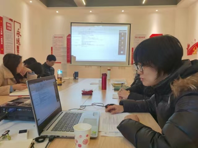 【新商科】中国新商科大学集团商科教育常务委员会(扩大会议)召开2022-2023学年第二学期新商科推进计划会