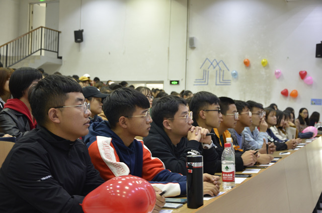 【聚焦商科】心有导航 职有未来——记淬炼之路第十八期主题讲座