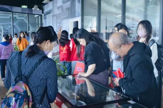 携手共建家校桥梁 用心守护青春梦想 ——0638太阳集团官网开展2023年家长开放日活动
