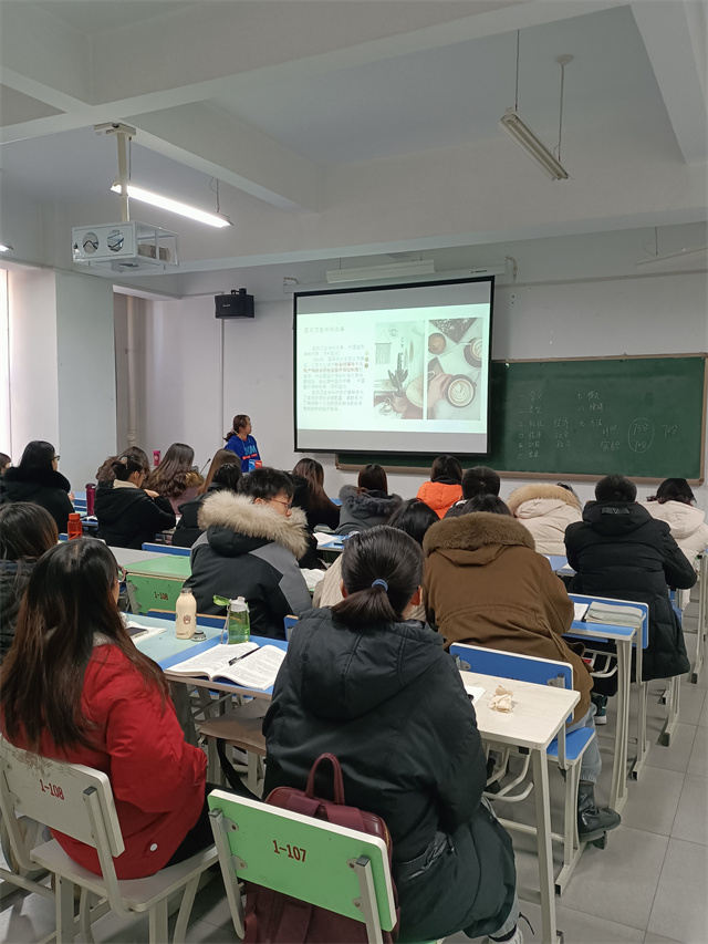 小组合作展创意 专业课堂放异彩――谢晓军老师《公共政策学》案例教学分享