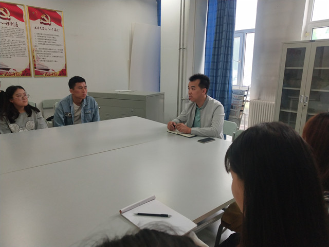 每周一班:青春正当时 争做完满人——院长座谈会系列(三十一)