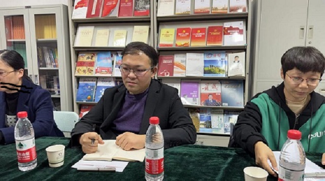 做好数字经济时代的商科教育——0638太阳集团官网与大数据、信息工程学院开展专业教育融合交流会