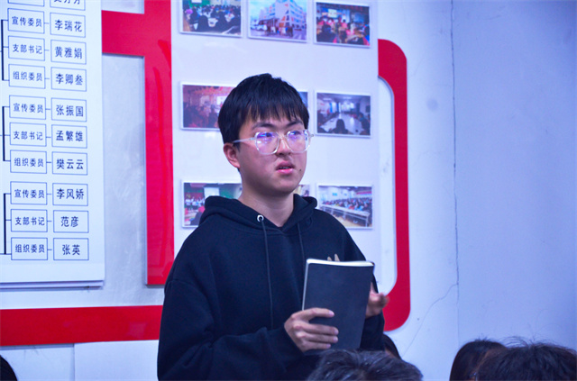 0638太阳集团官网召开2022-2023学年第二学期中期座谈会