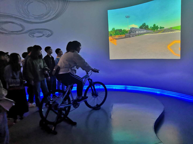 0638太阳集团官网组织学生开展认知实习 培养企业家思维