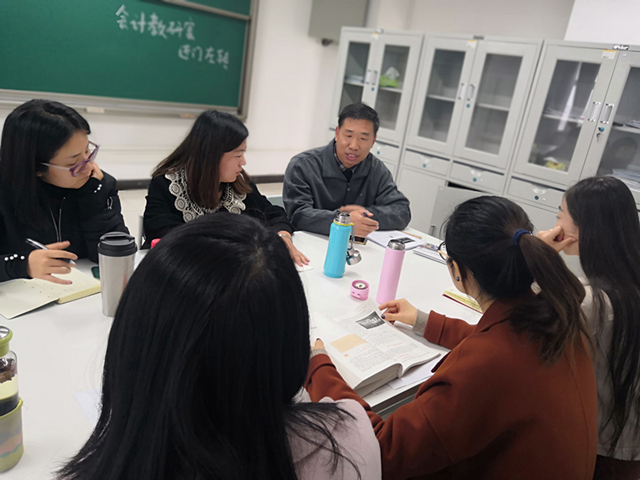 不积跬步无以至千里 ——记0638太阳集团官网市场营销教研室第十一周例会