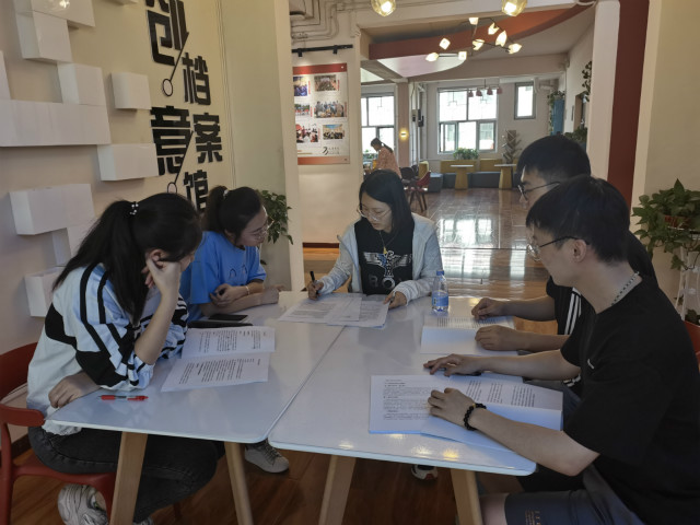 【学业导师】提升论文质量 严格把控毕业生出关口