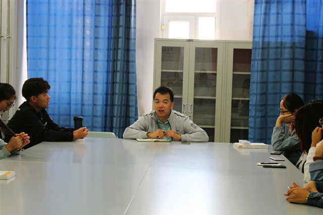 每周一班:青春正当时 争做完满人——院长座谈会系列(三十一)