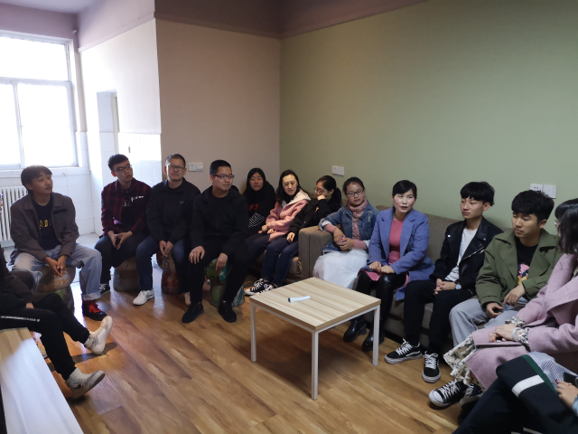 牢记初心,在新学期的春天里奋进——行管1803专业导师见面会