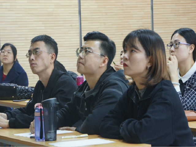 案例剖析增趣味 逻辑推演创精彩 ——记张杏利老师示范课活动
